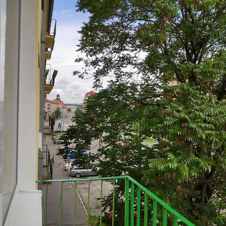V Centre Mesta Apartament *