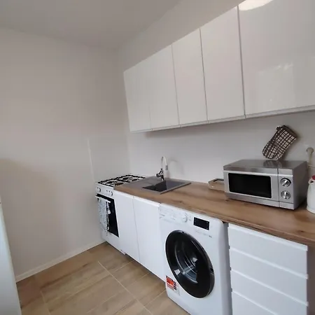 V Centre Mesta * كَشّا